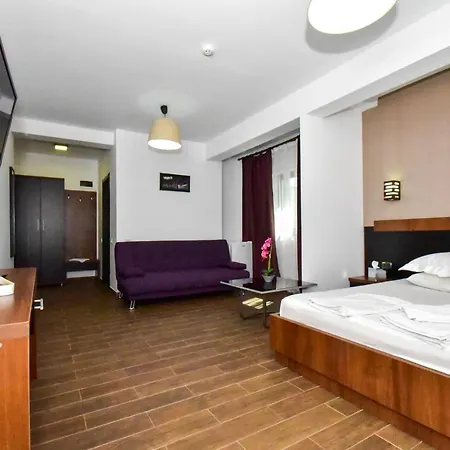 Matei - Pensión Eforie Nord